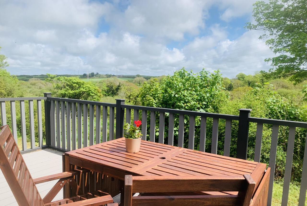 St Tinney Farm Cornish Cottages & Lodges, A Tranquil Base Only 10 Minutes From The Beach Otterham Ruang foto